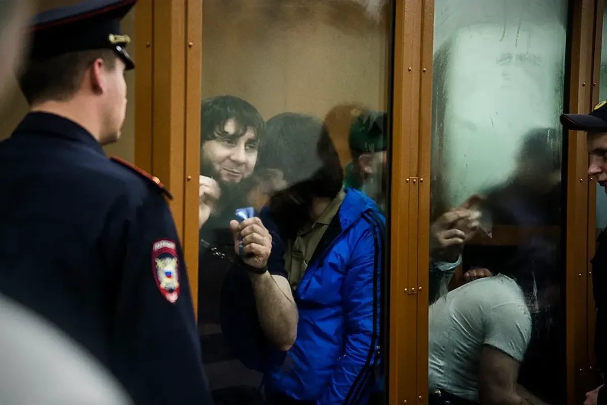 Заур Дадаев в зале суда. Фото: Виталий Кавтарадзе / архив «Новой газеты»