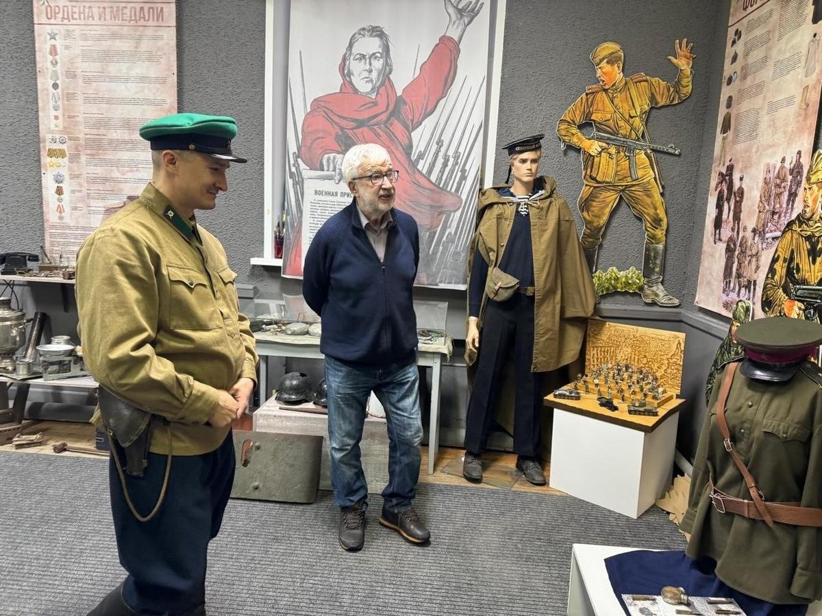 Виктор Сайгин в центре культуры и досуга «Полярная звезда». Фото: соцсети