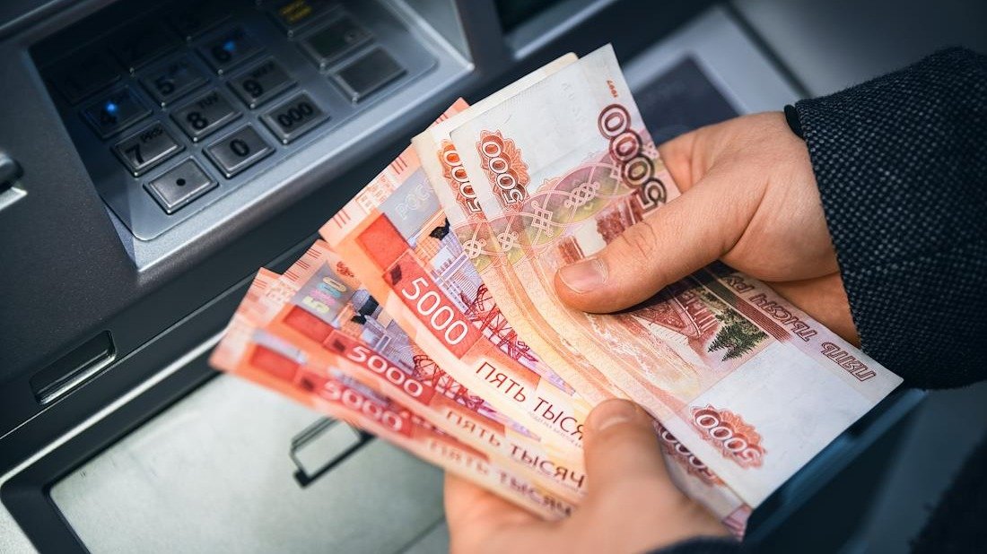 Ставки сделаны, ниже больше нет?