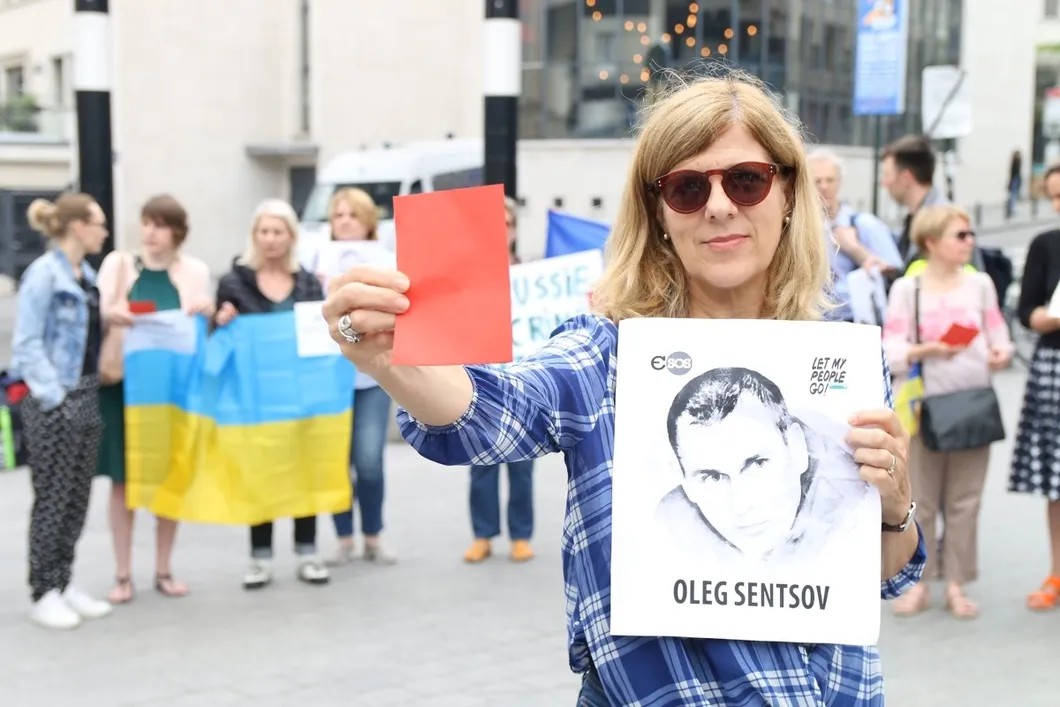 Пикет в поддержку Олега Сенцова в Брюсселе. Фото: Симон Папуашвили