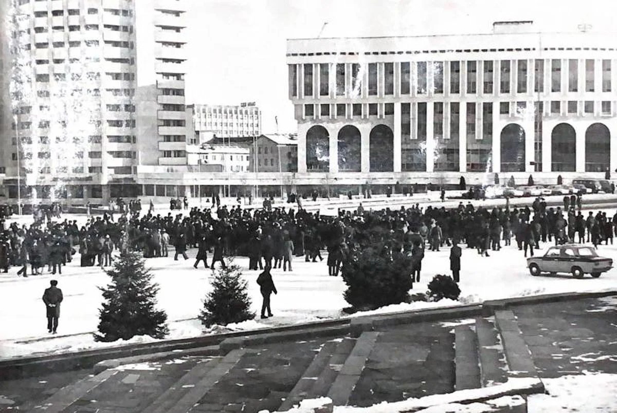 На акции протеста, Алматы, декабрь 1986-го. Фото: сайт «Военное обозрение»