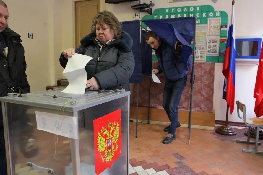 На избирательном участке в Петербурге. Фото: Елена Лукьянова / «Новая»