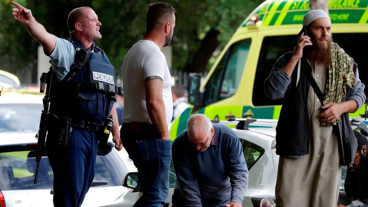 Ультраправые устроили теракты в двух мечетях в Новой Зеландии. 50 человек погибли