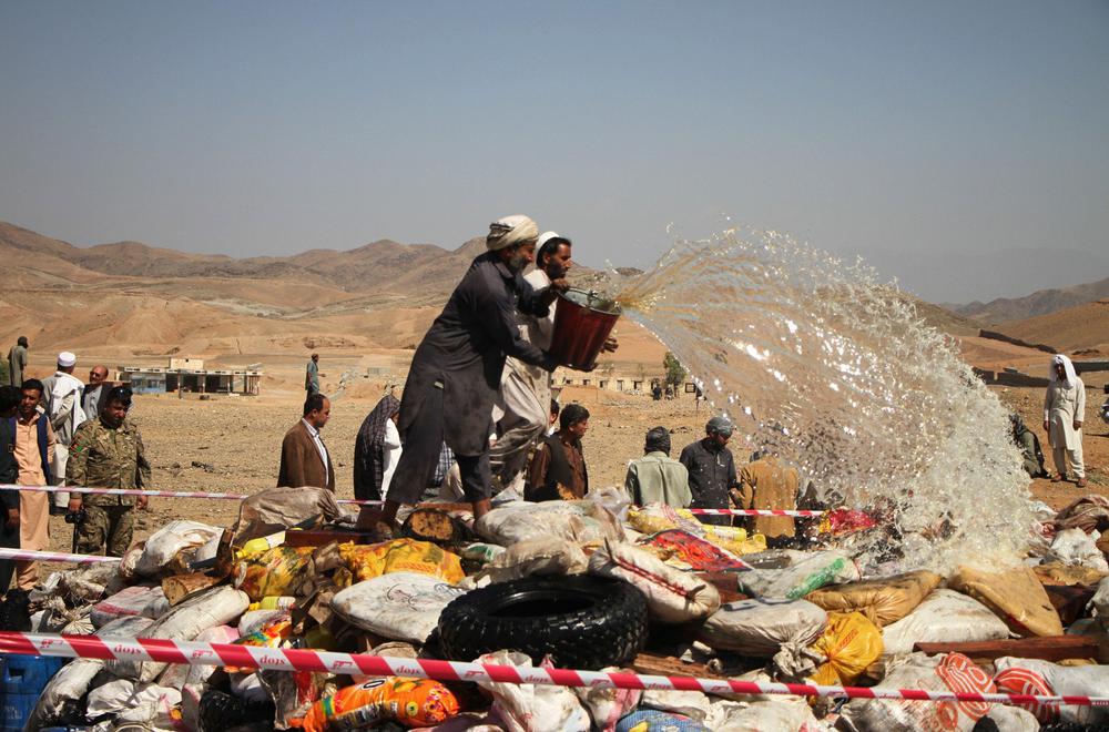 Уничтожение конфискованных наркотиков в Афганистане. Фото: Zuma / TASS
