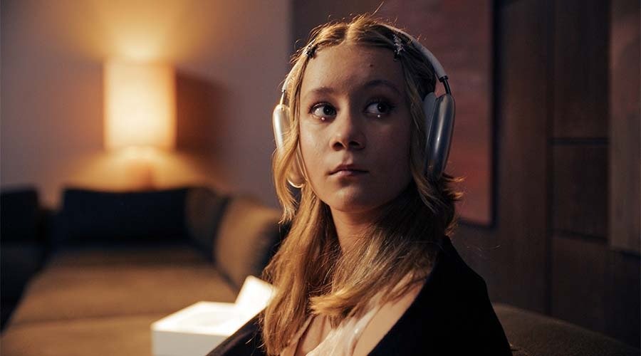 Кадр из фильма «Зима, Весна, Лето, Осень… и снова Зима». Источник: kino-teatr.ru