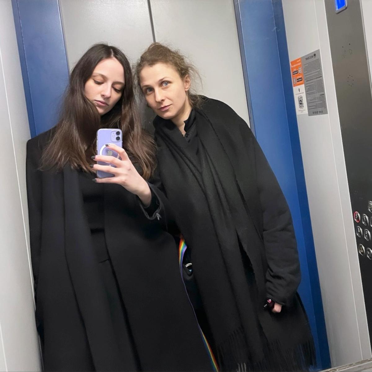 Участницы Pussy Riot Люся Штейн и Мария Алехина. Фото из соцсетей
