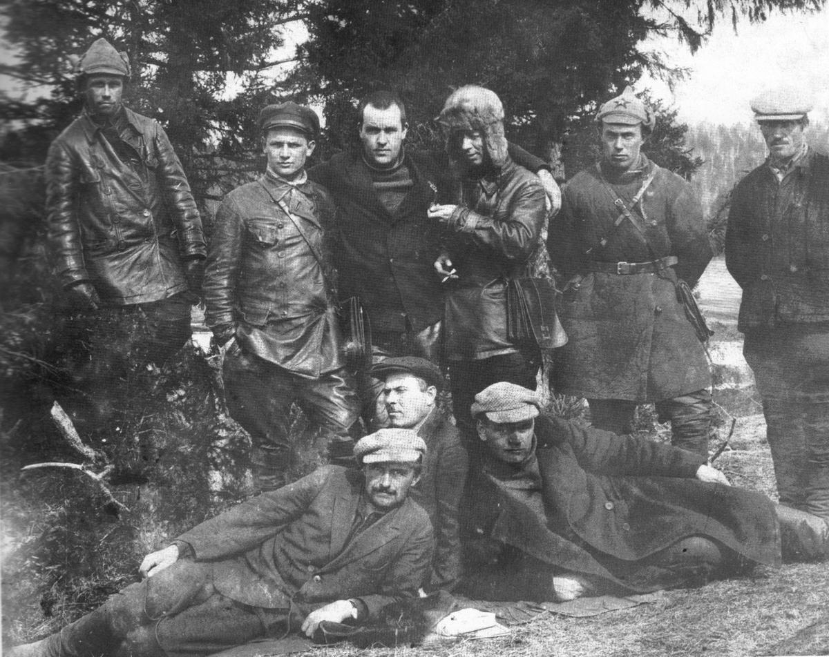 Группа руководителей Питского золотоприискового управления, 1936. Фото: администрация Северо-Енисейского района