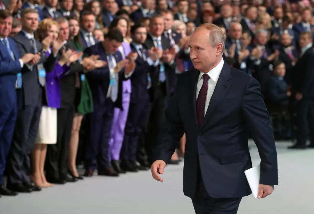 Владимир Путин на съезде «Единой России». Фото: РИА Новости