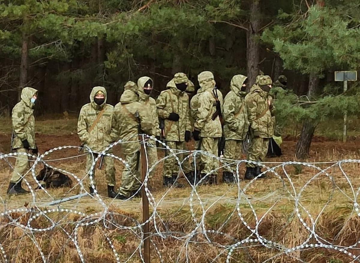 Белорусские силовики на границе с Польшей. Фото: «Еврорадио»