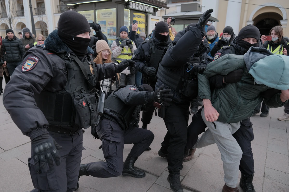 Брать в захват. Милиция Украины 2014. Военная полиция на Украине. Армия и полиция. Новая полиция.
