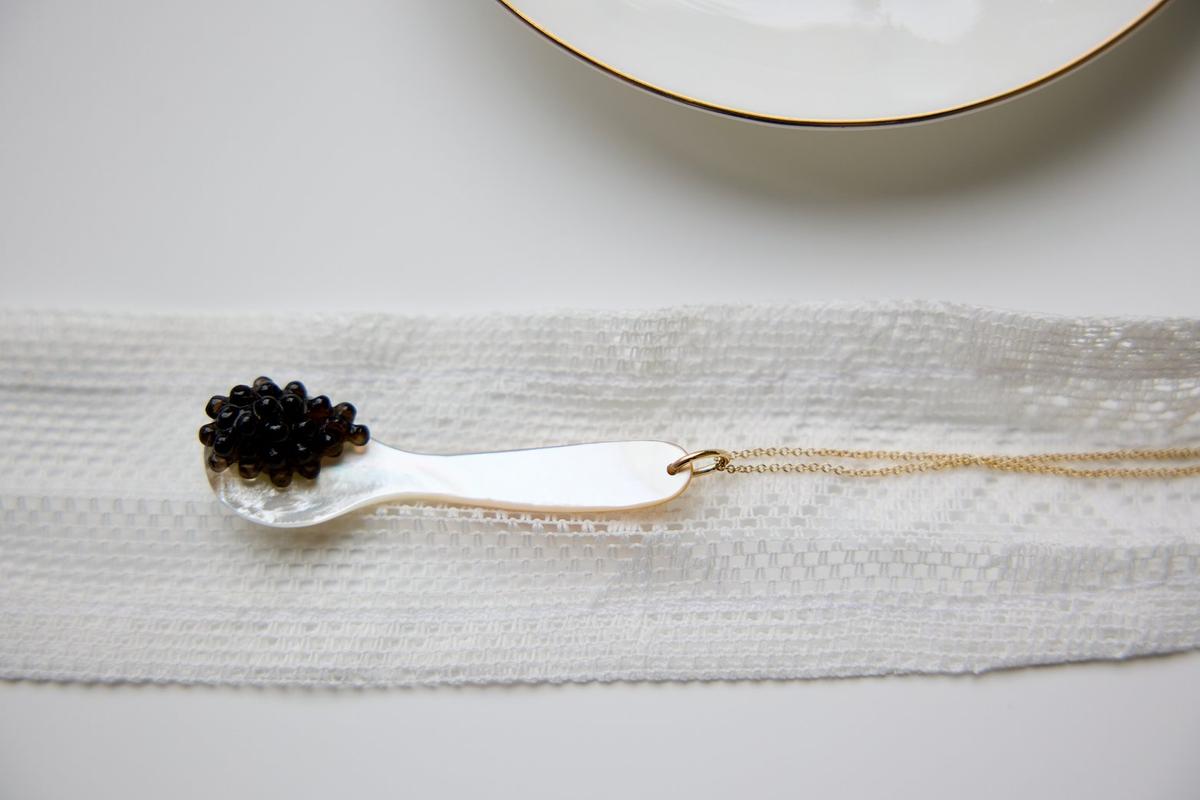 Из коллекции украшений «Гедонизм». Фото: dzhanelli.com