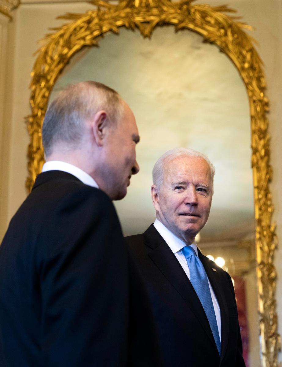 Владимир Путин и Джо Байден. Фото: Getty Images