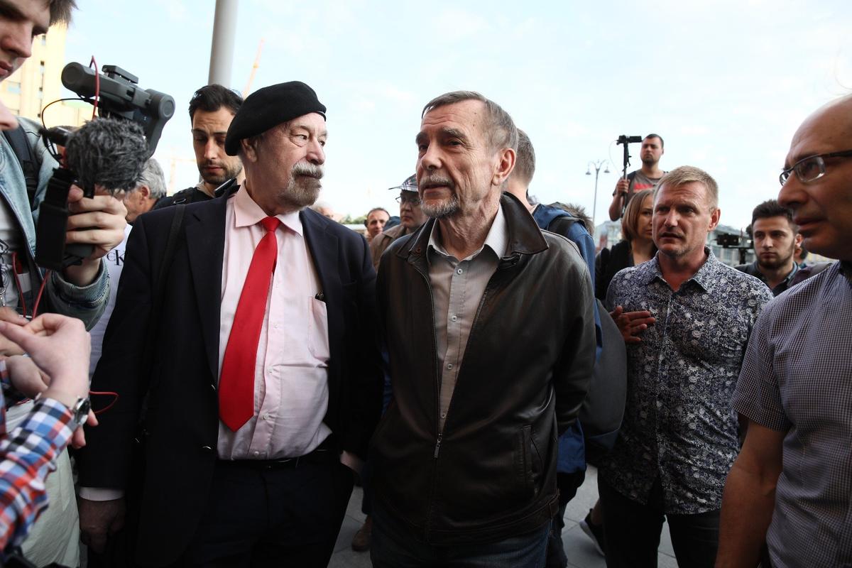 Валерий Борщев и Лев Пономарев*. Фото: Ведомости / ТАСС