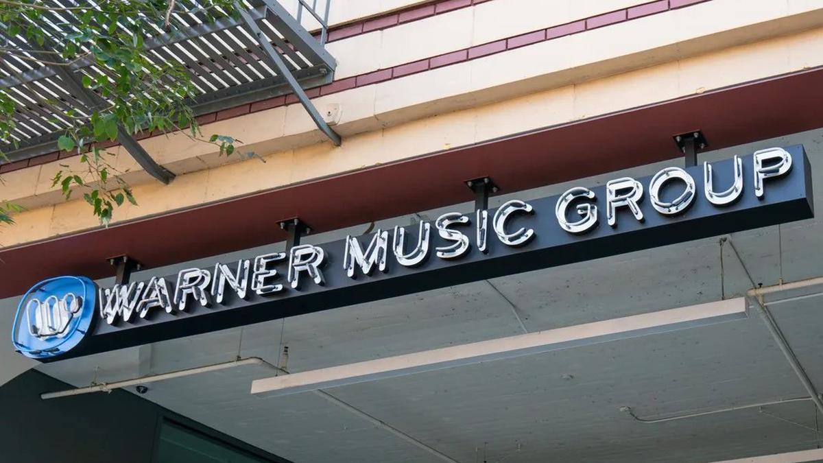 Офис компании Warner Music в Лос-Анджелесе, Калифорния. Фото: GC Images