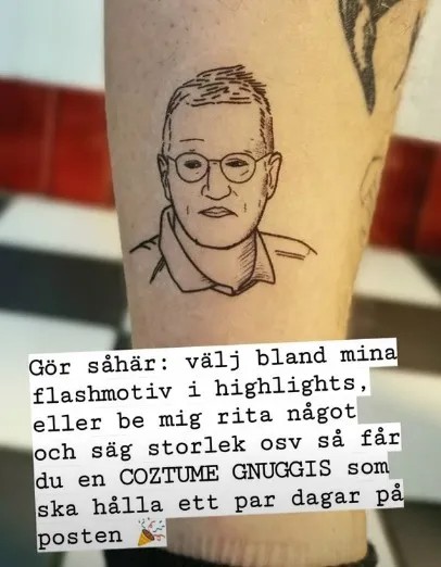 Татуировщик из Стокгольма Сашей Тастас стал популярен в соцсетях после того, как начал набивать татуировки с лицом Тегнелля. Он считает подход эпидемиолога «панковским». Фото: instagram @zashay.tastas