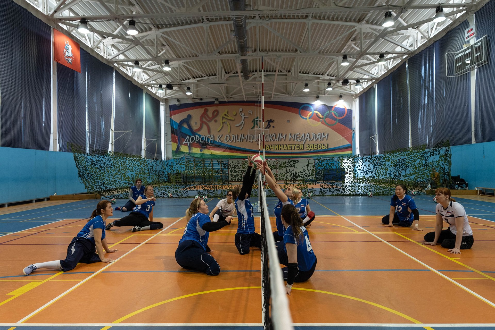 Тренировка сборной России по волейболу сидя. Фото: Виктория Одиссонова / «Новая»
