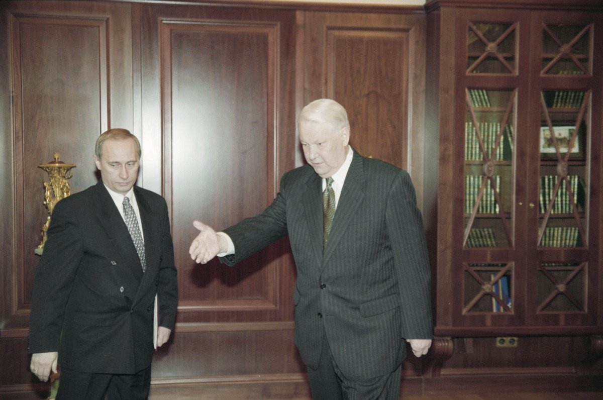 В. В. Путин и Б. Н. Ельцин, 1 декабря 1998 года. Фото: Александр Сенцов, Александр Чумичев / Фотохроника ТАСС
