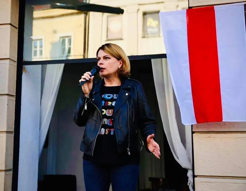Наталья на акции солидарности с политзаключенными в Варшаве. Фото: Facebook