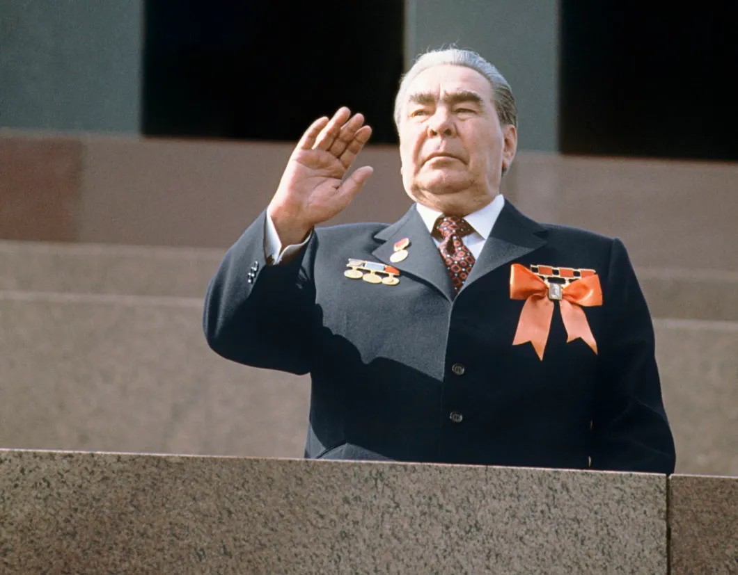 1982 год. Леонид Брежнев на трибуне мавзолея. Фото: РИА Новости