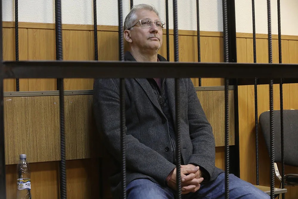 Григорий Слабиков в зале суда. Фото: Сергей Коньков / ТАСС