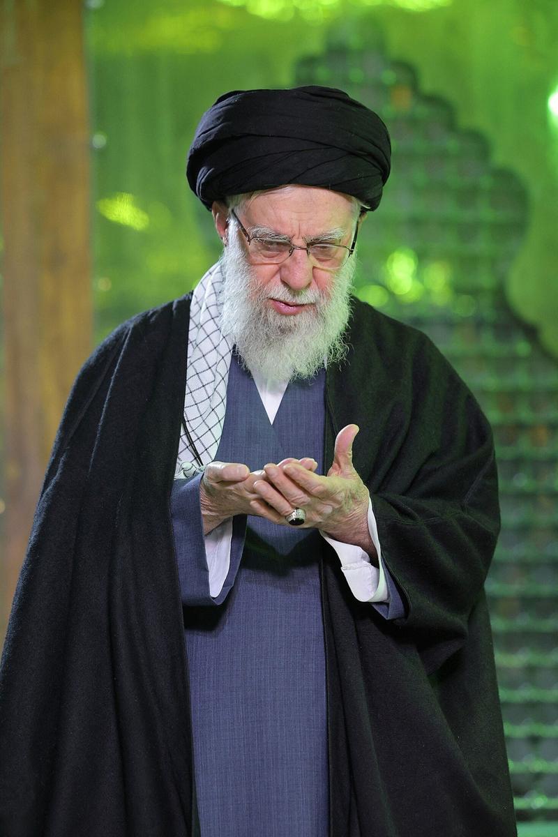Верховный аятолла Ирана Хаменеи редко показывался на публике. Это фото от января 2026 года. Фото: SalamPix / Abaca / Sipa USA