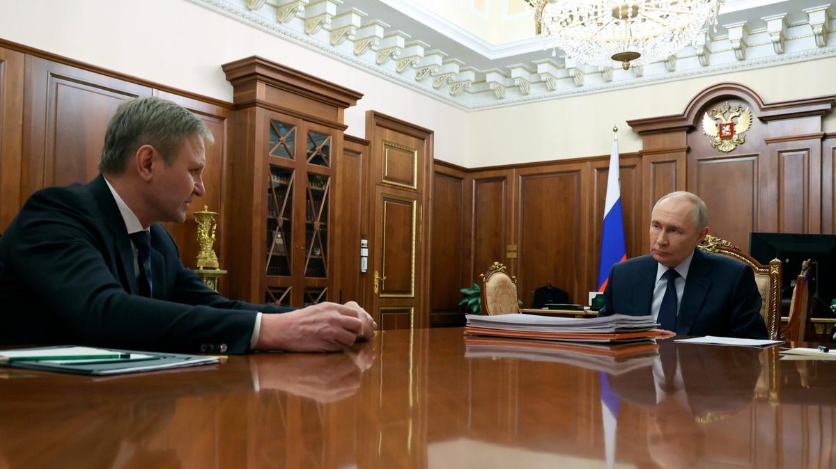 Войти в одну должность дважды