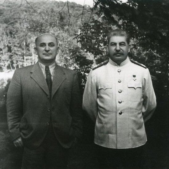 Лаврентий Берия и Иосиф Сталин. Архивное фото