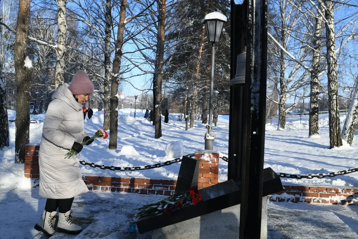 Грамотеино прощается с погибшими на 