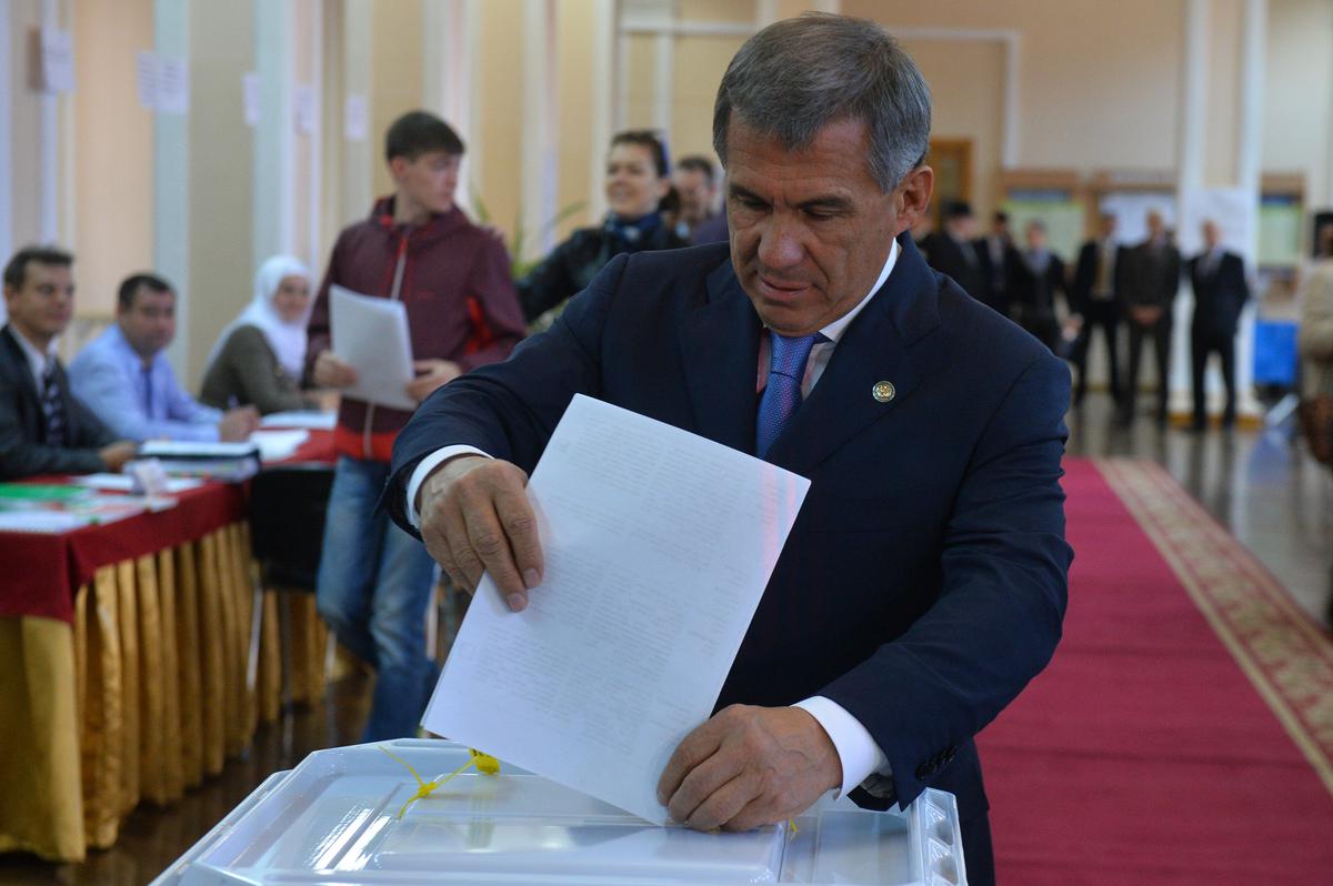 Рустам Минниханов на выборах президента Татарстана, 2015 год. Фото: РИА Новости