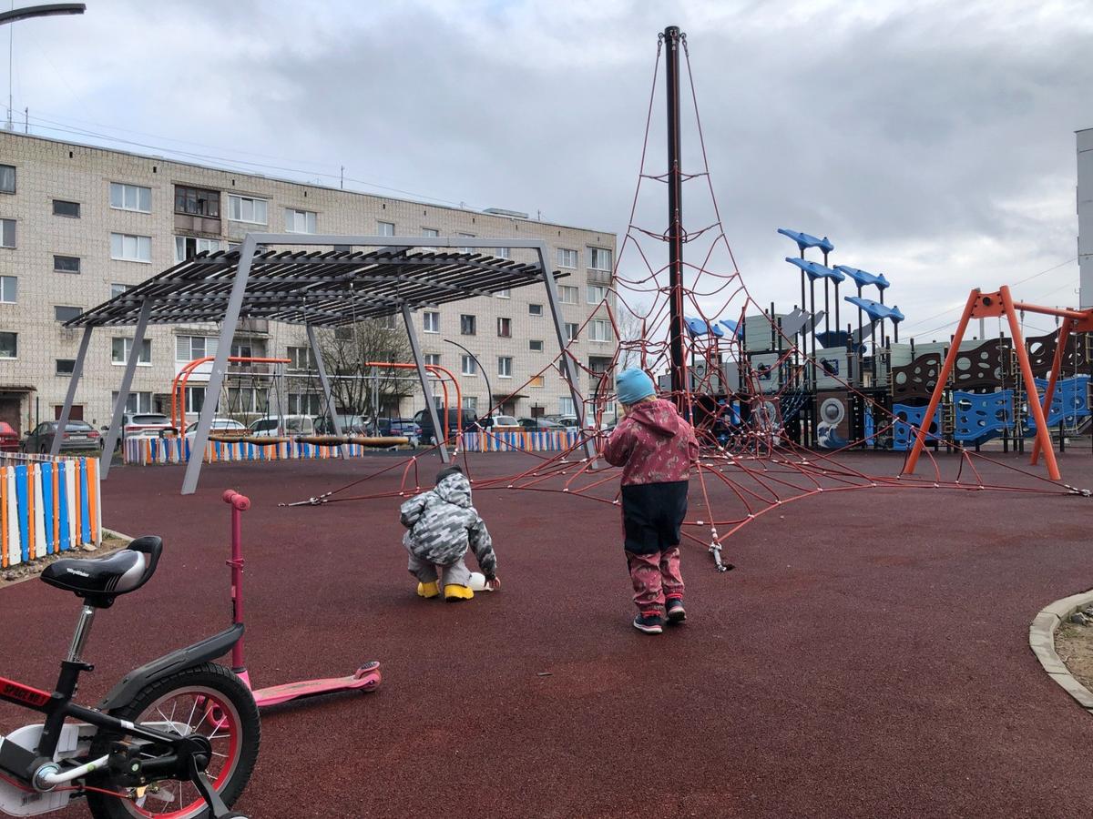 Детская площадка. Фото автора