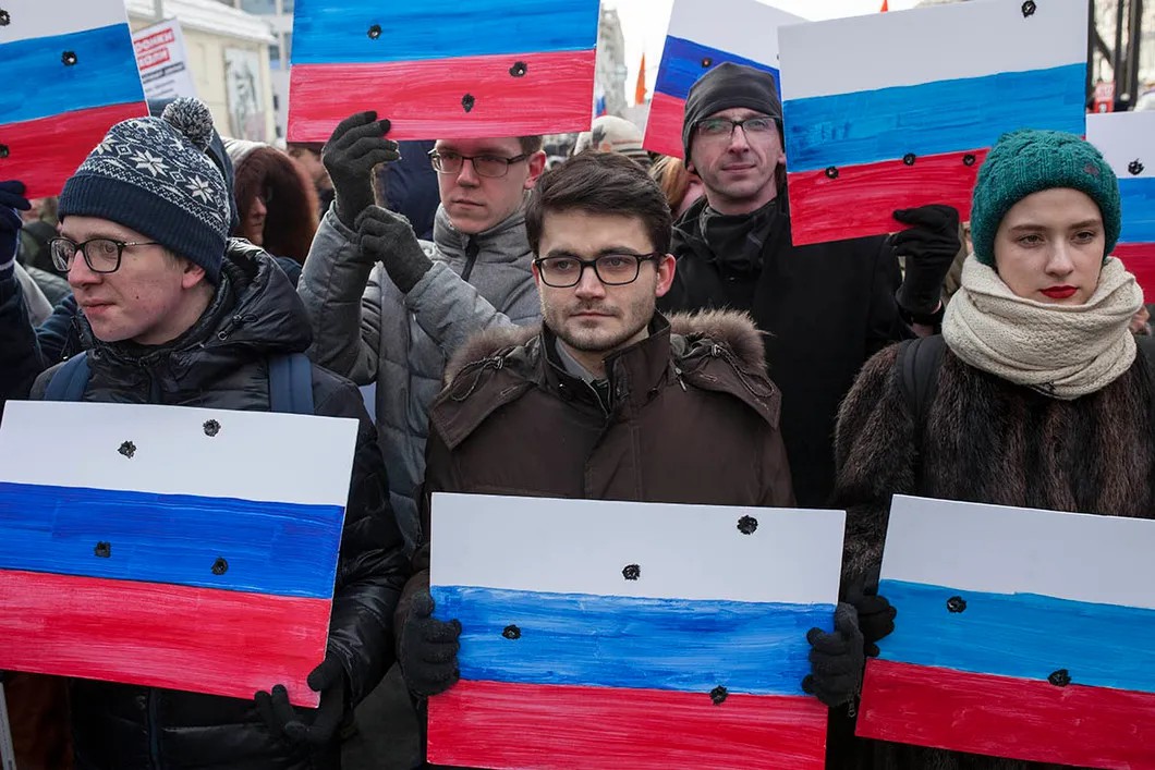 Участники шествия. Фото: Влад Докшин / «Новая газета»