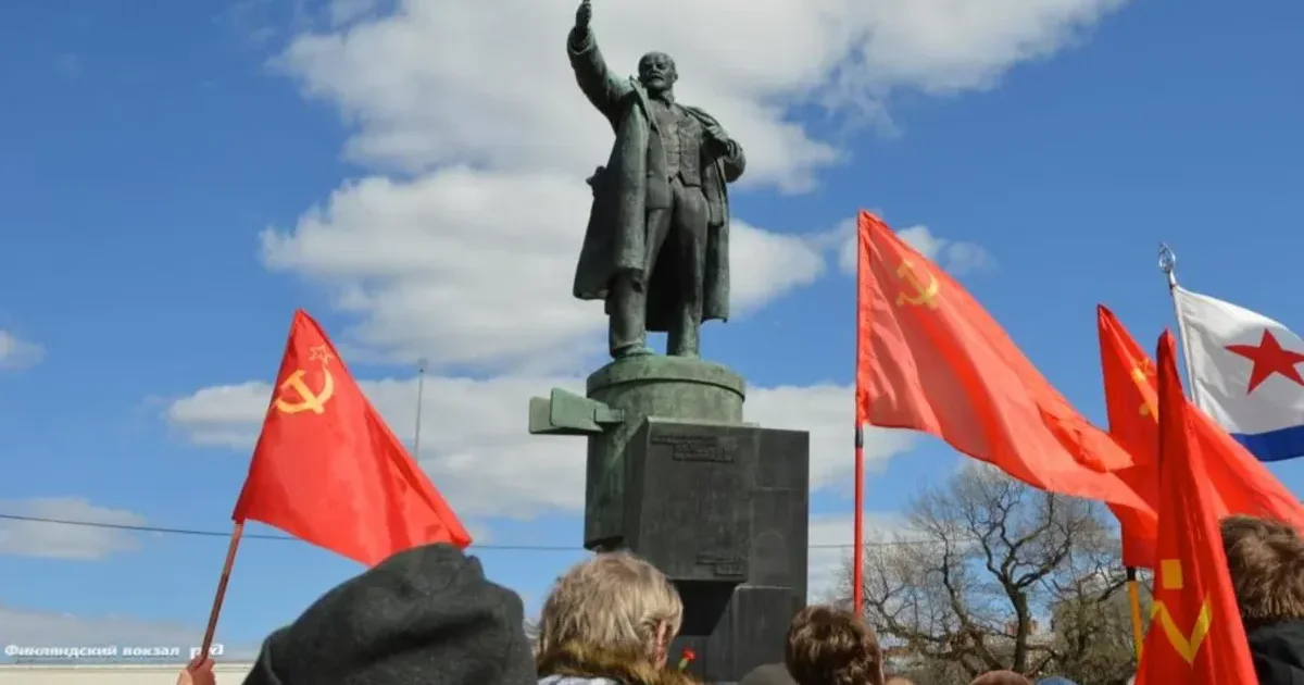 В Петербурге предложили оставить только два места для легальных митингов