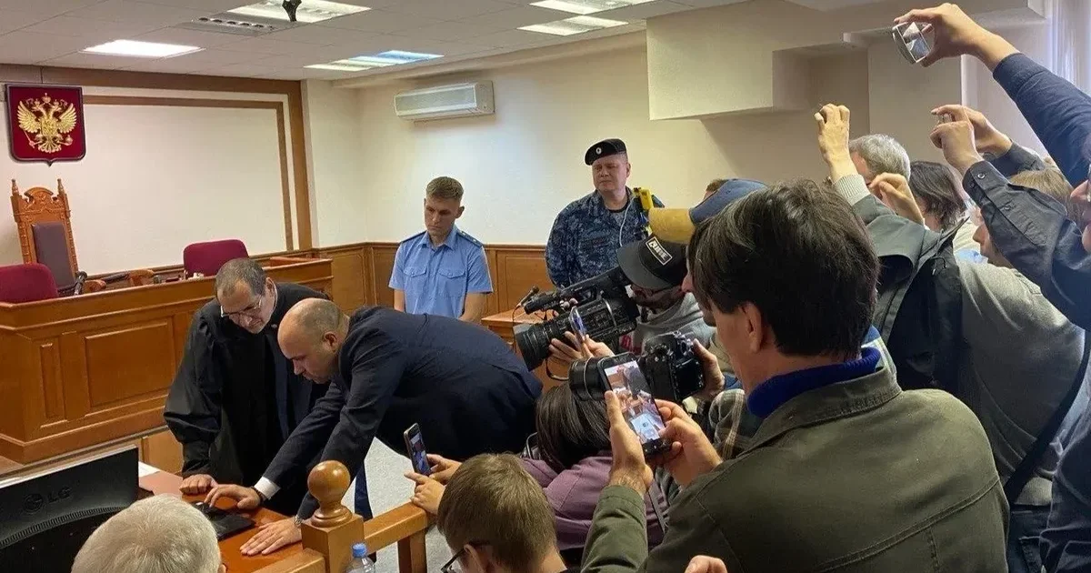 Суды в Калининграде и Свердловске сняли «Яблоко» с региональных выборов по искам-клонам
